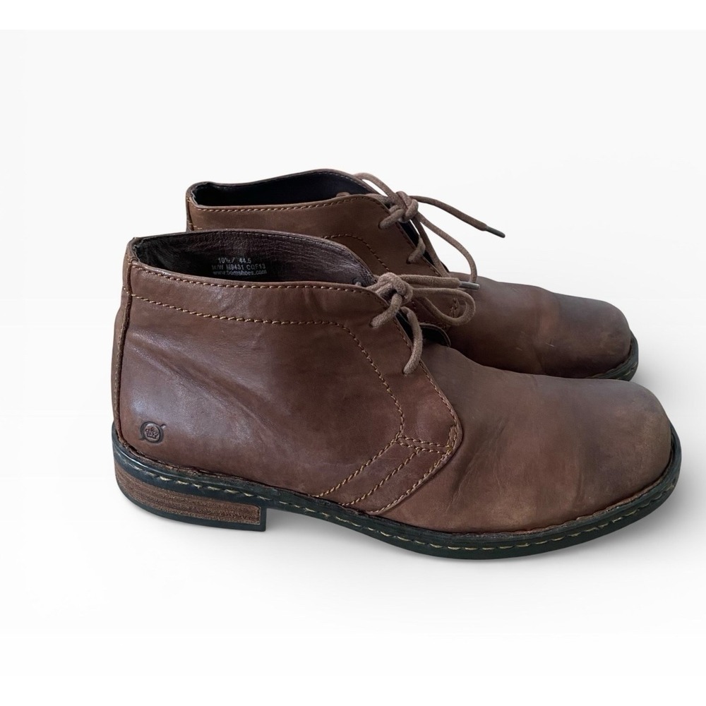 Born Chukka Boots Men 10.5 M/W EU 44.5 Brown Leather Lace Up Distressed Casual